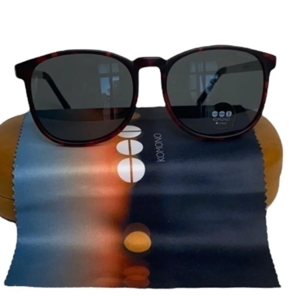 KOMONO sunglasses NEW Square Tortoise Silver Urkel